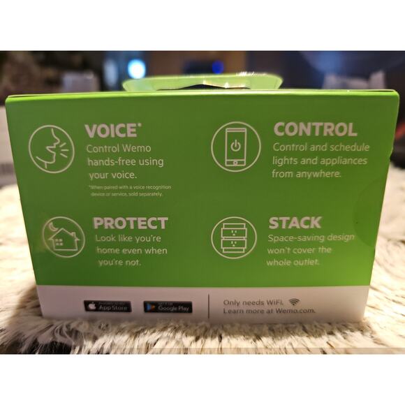 WeMo WiFi Enabled Mini Smart Plug - White (F7C063) - Picture 2 of 4